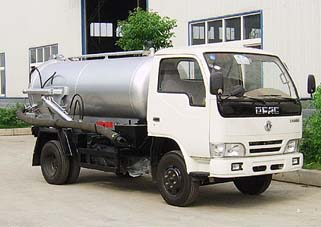 东风小霸王吸污车